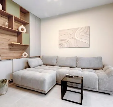 Apartament New Business And Leisure Modern Next To Metro Station With Wifi And Free Private Parking *